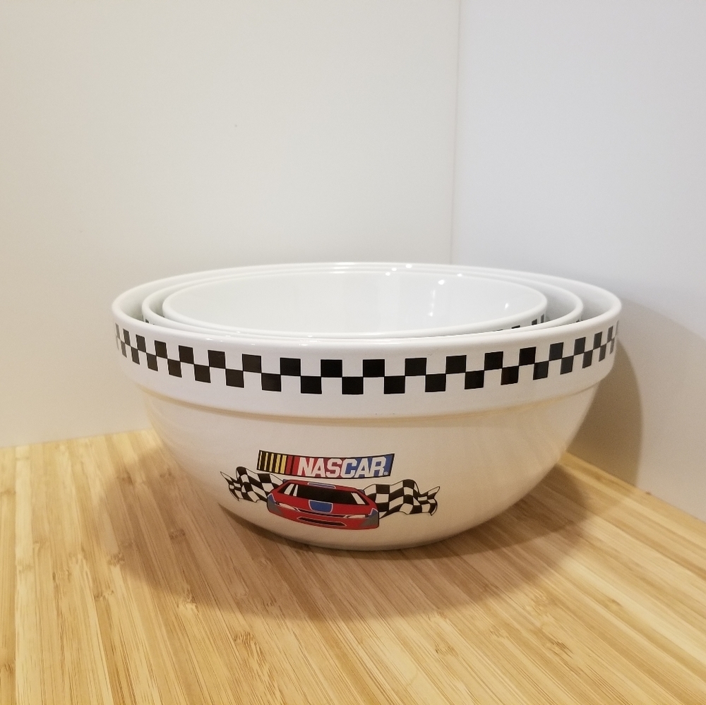 2002 Nascar Set of ceramic nesting  Mixing Bowls By Gibson